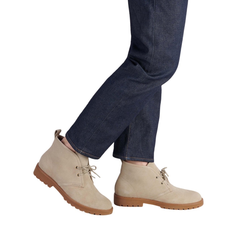 Coach Men’s Desert Boot Suede Leather Color: Sand Size:11.5 NEW.